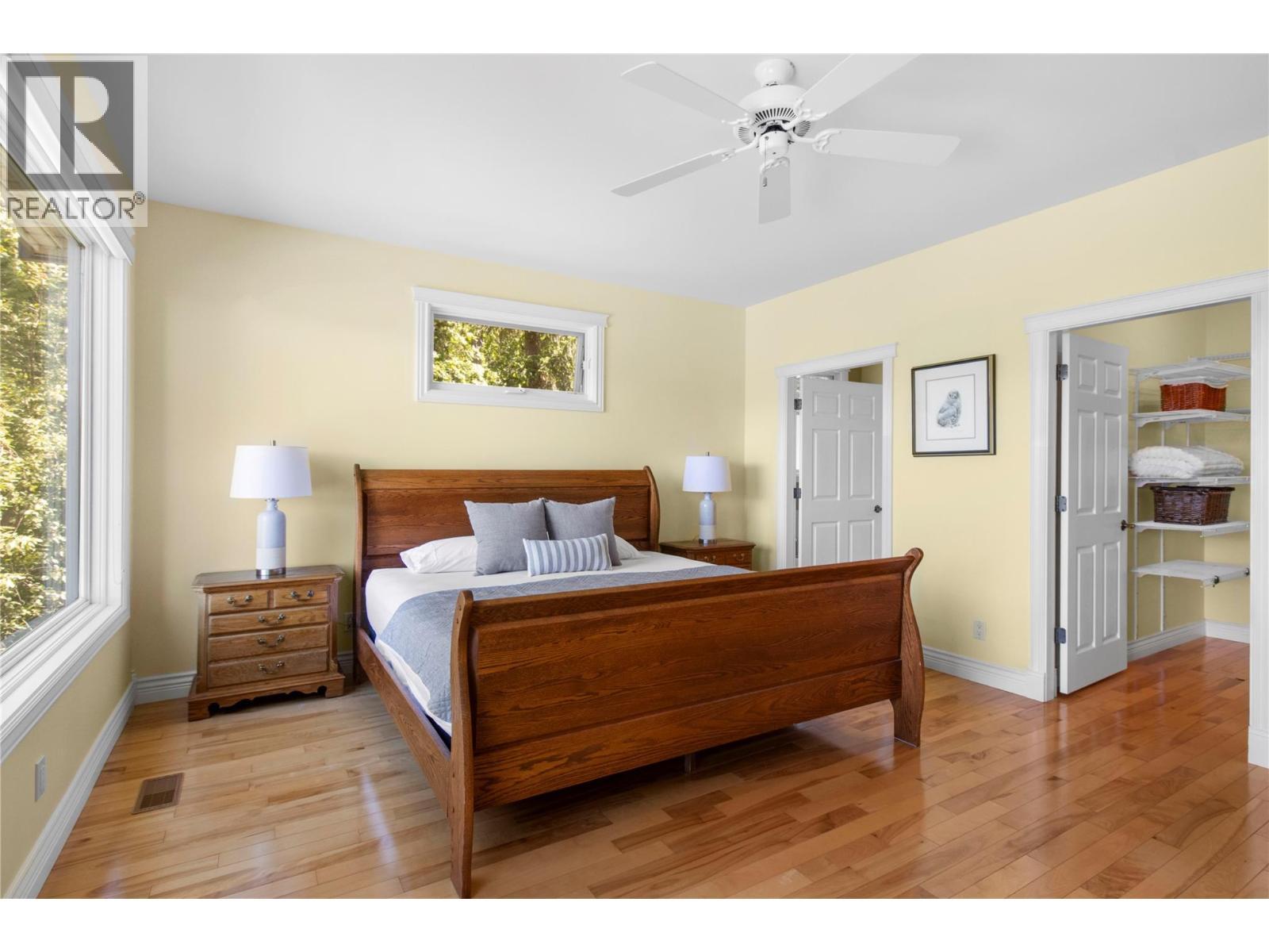 3011 Durham Road, Blind Bay, BC - Indoor Photo Showing Bedroom