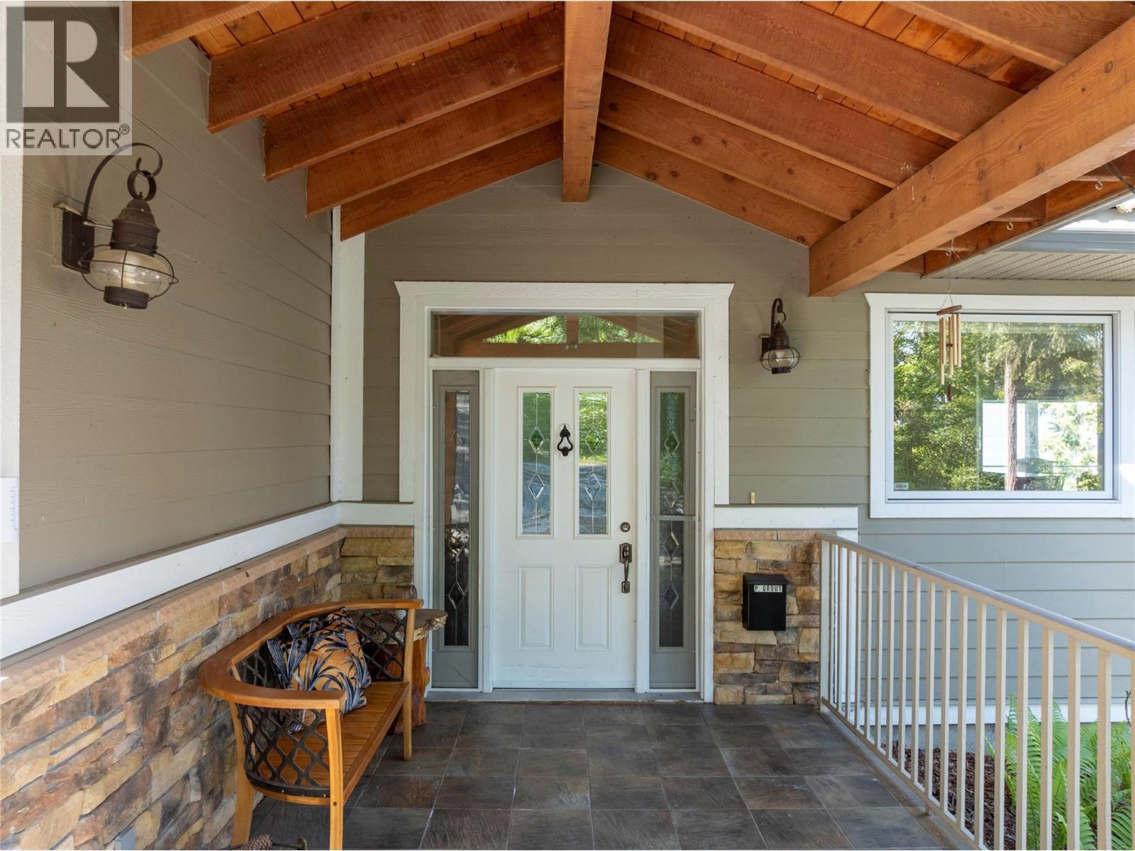 3011 Durham Road, Blind Bay, BC - With Exterior