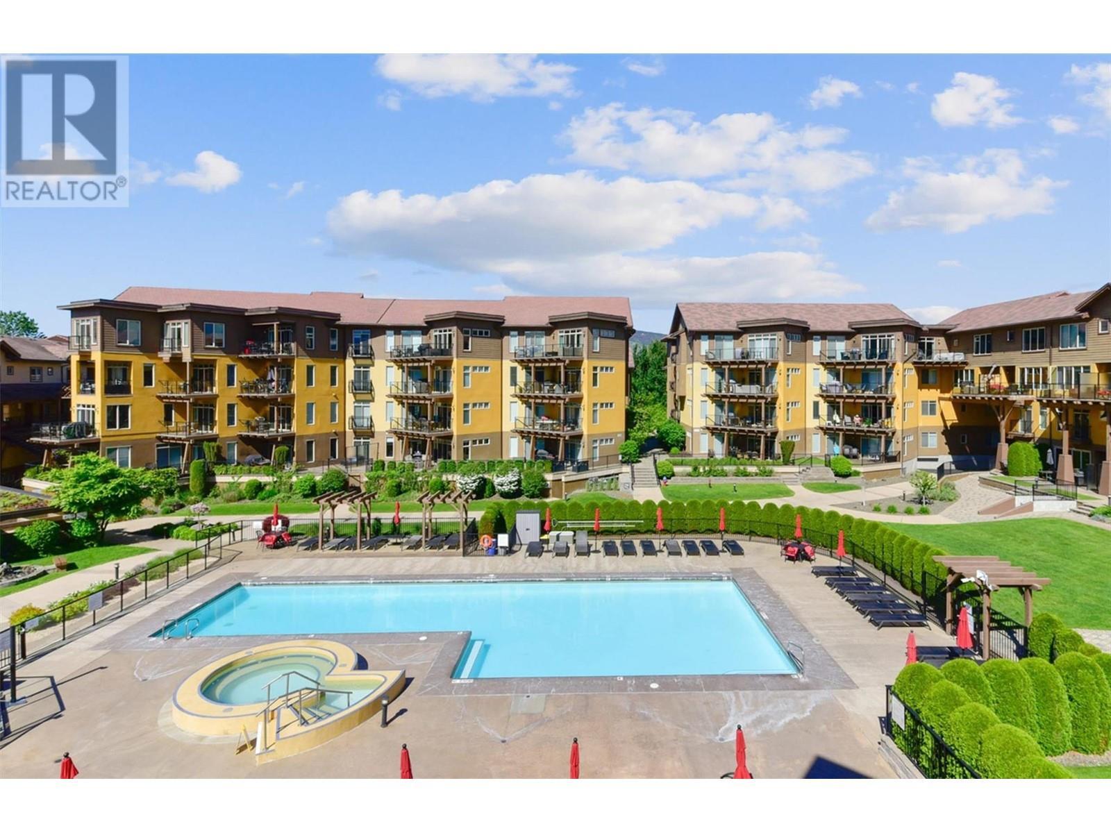 Barona Beach - Outdoor pool and hot tub! - 4036 Pritchard Drive N Unit# 3102, West Kelowna, BC - Outdoor With In Ground Pool
