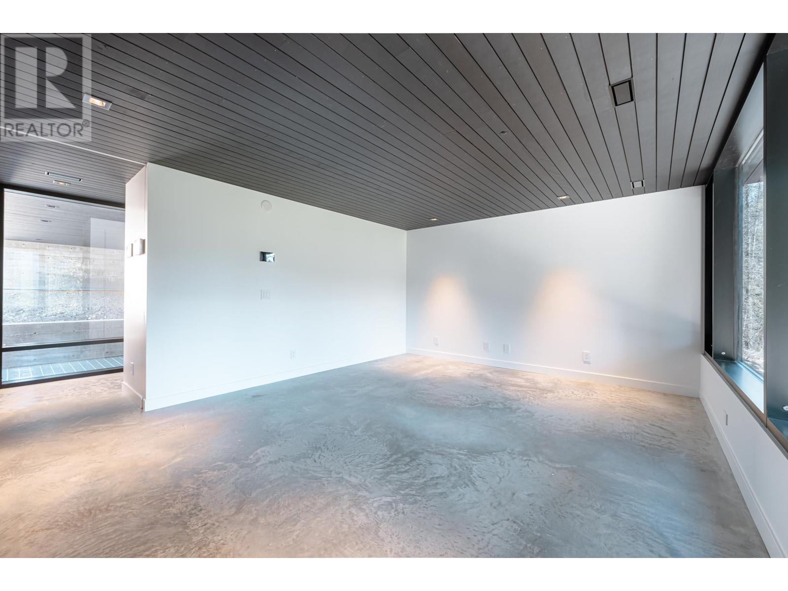 2060 Mcmurdo Road, Golden, BC - With Exterior