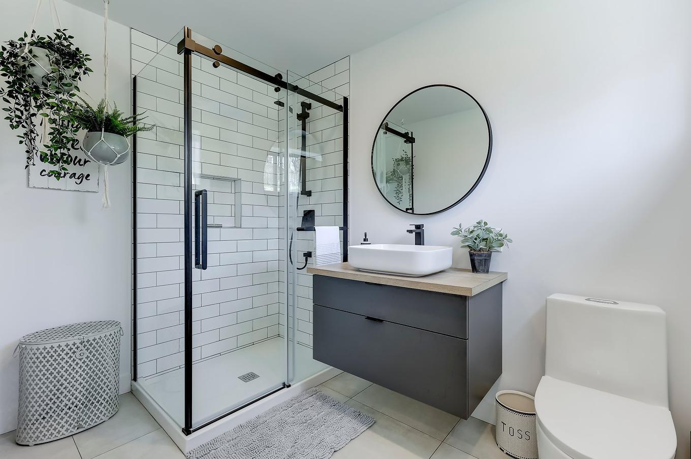 Salle de bains - 530 Rue Pierre-Lebeau, Farnham, QC - Indoor Photo Showing Bathroom