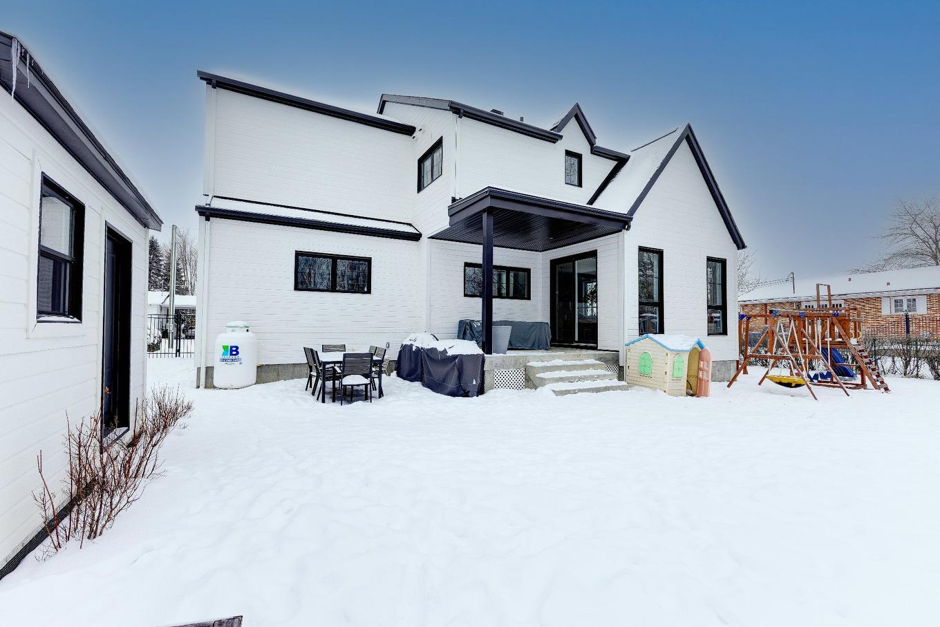 Face arrière - 530 Rue Pierre-Lebeau, Farnham, QC - Outdoor