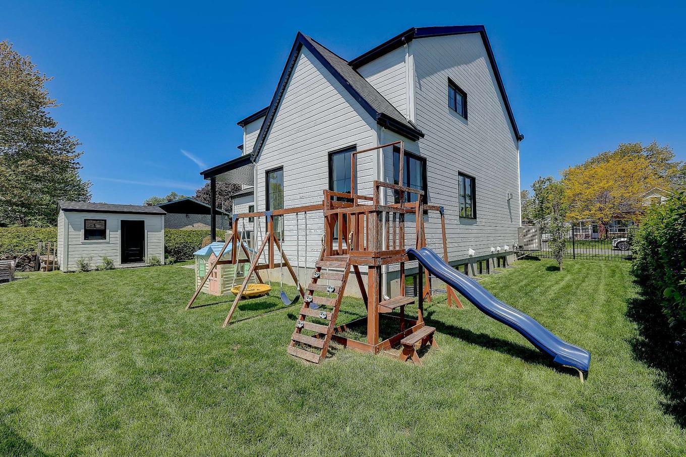 Cour - 530 Rue Pierre-Lebeau, Farnham, QC - Outdoor With Exterior