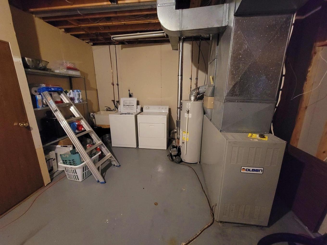 104 Centennial Drive, Schreiber, ON - Indoor Photo Showing Basement