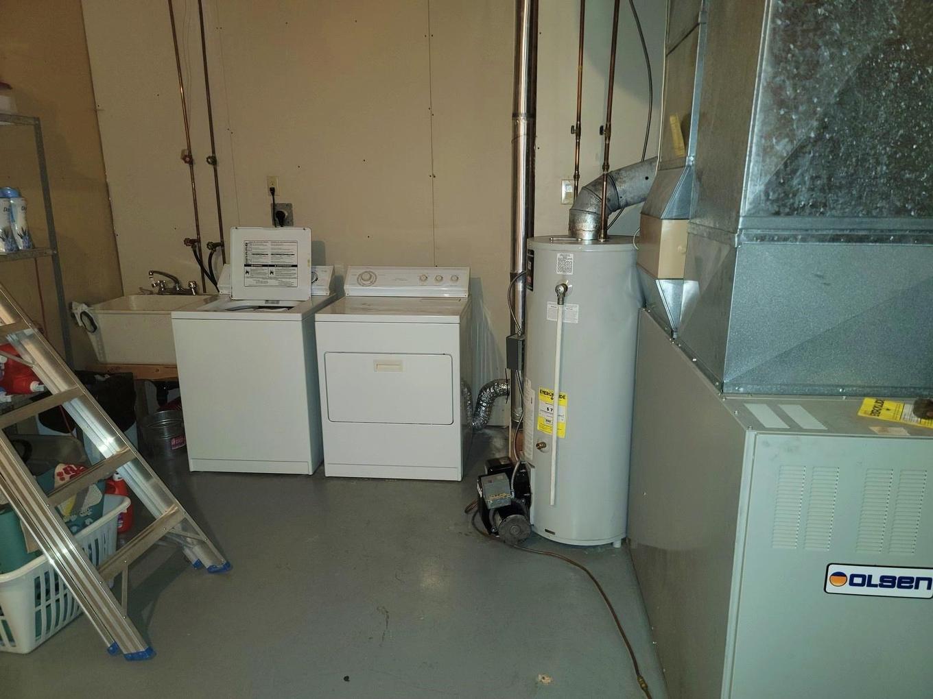 104 Centennial Drive, Schreiber, ON - Indoor Photo Showing Basement