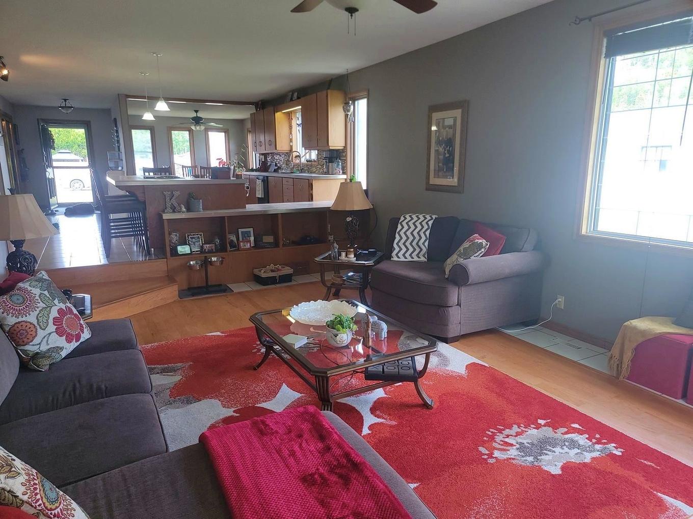 104 Centennial Drive, Schreiber, ON - Indoor Photo Showing Living Room