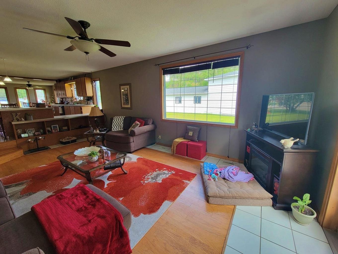 104 Centennial Drive, Schreiber, ON - Indoor Photo Showing Living Room