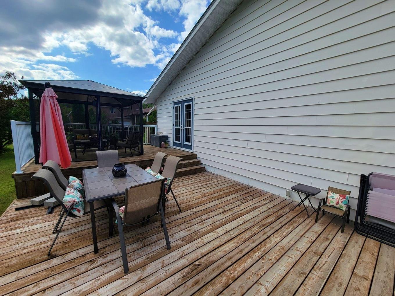 104 Centennial Drive, Schreiber, ON - Outdoor With Deck Patio Veranda With Exterior