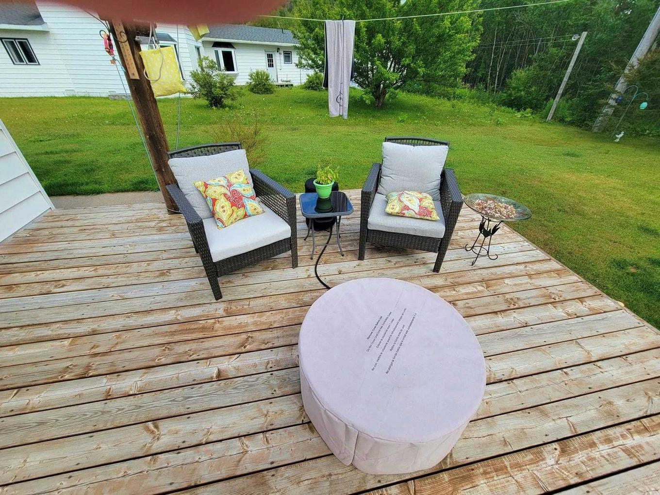 104 Centennial Drive, Schreiber, ON - Outdoor With Deck Patio Veranda With Exterior