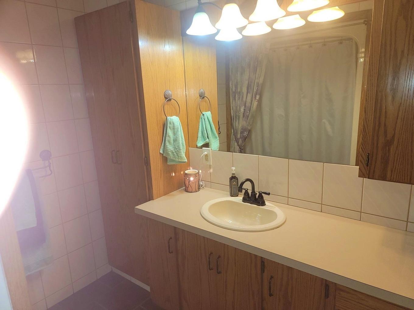 104 Centennial Drive, Schreiber, ON - Indoor Photo Showing Bathroom