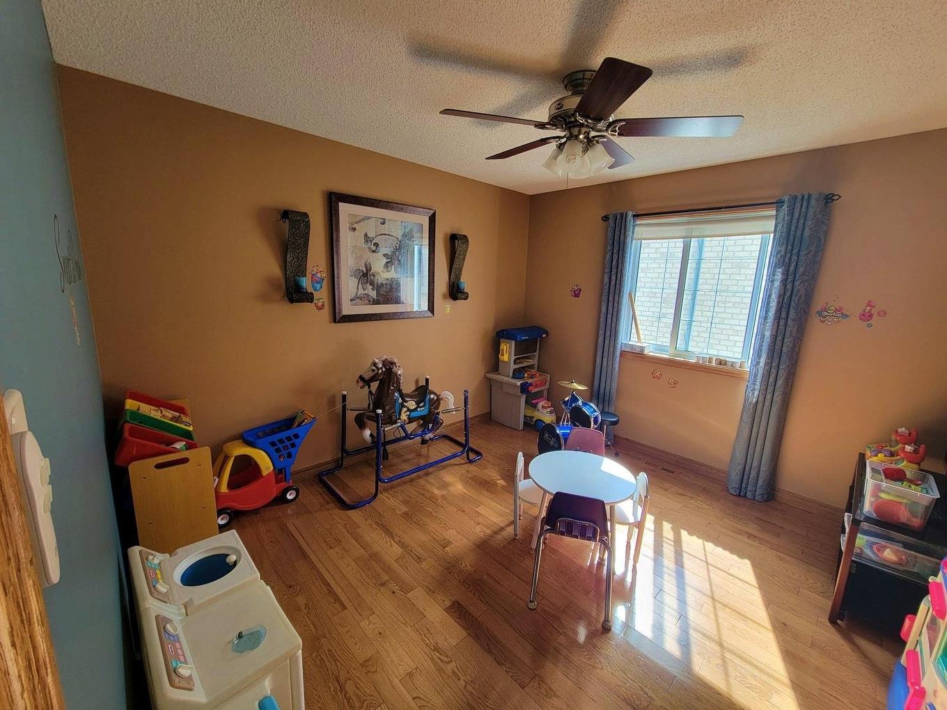 104 Centennial Drive, Schreiber, ON - Indoor