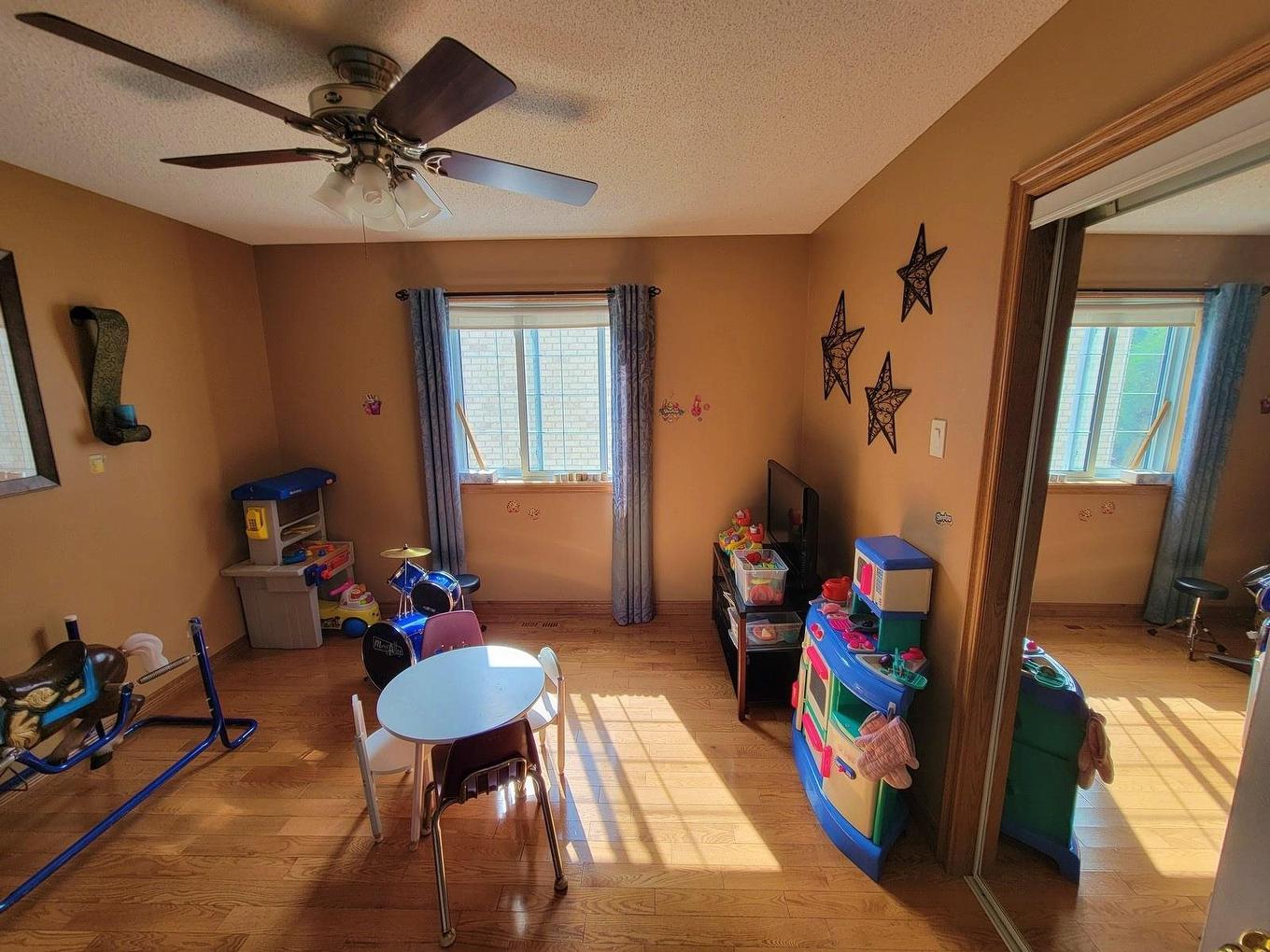 104 Centennial Drive, Schreiber, ON - Indoor