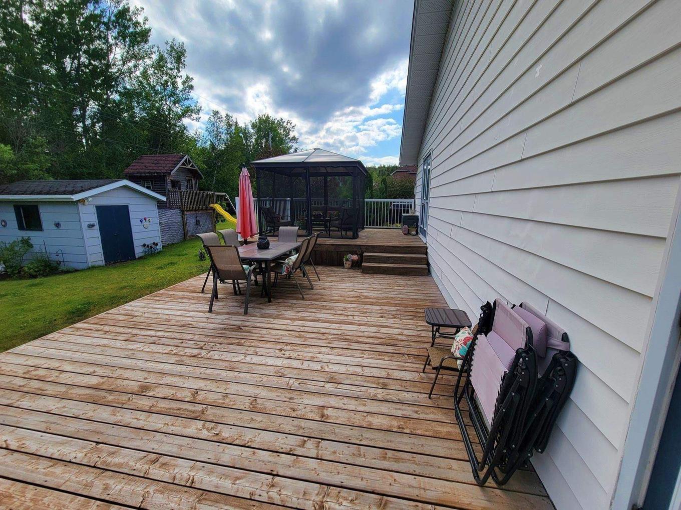104 Centennial Drive, Schreiber, ON - Outdoor With Deck Patio Veranda With Exterior