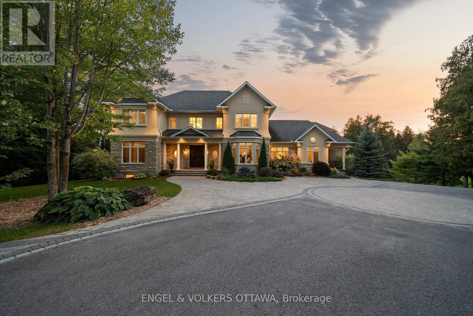 1408 Blackhorse Court, Ottawa, ON - Outdoor With Facade
