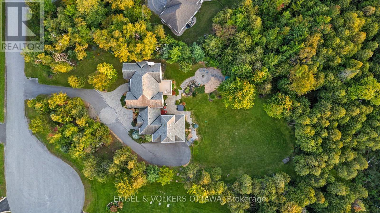 1408 Blackhorse Court, Ottawa, ON - Outdoor With View