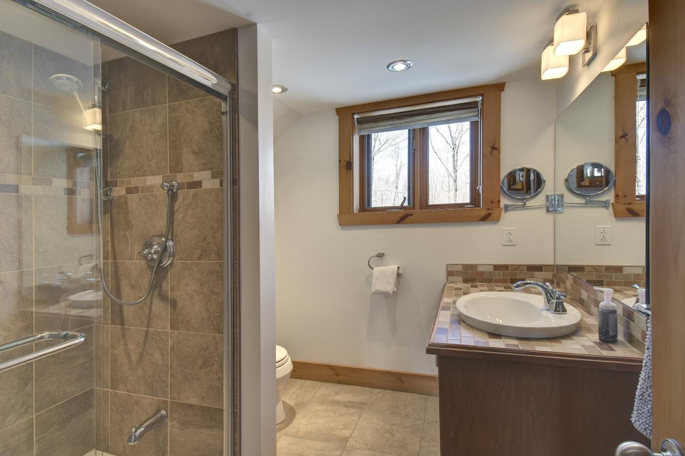 Bathroom - 615 Ch. Des Chantiers, Labelle, QC - Indoor Photo Showing Bathroom