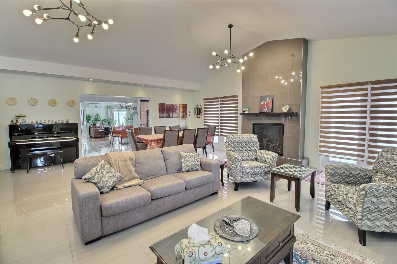 Living room - 402 Route Des Pionniers, Rouyn-Noranda, QC - Indoor Photo Showing Living Room With Fireplace