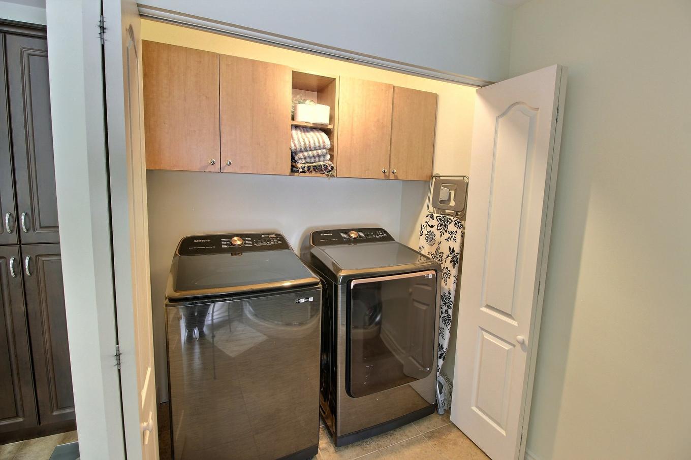 Bathroom - 402 Route Des Pionniers, Rouyn-Noranda, QC - Indoor Photo Showing Laundry Room