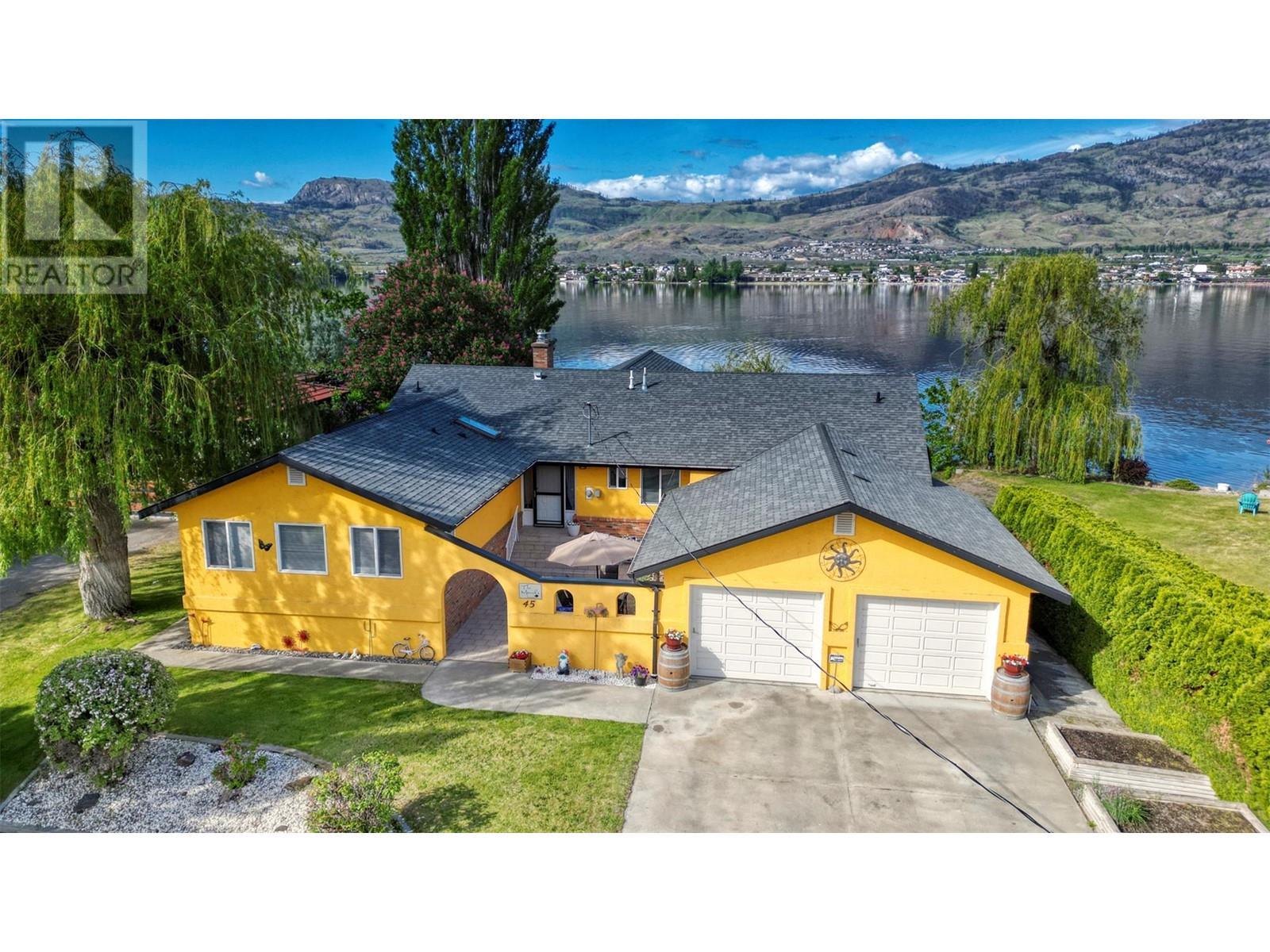 45 Harbour Key Drive, Osoyoos, BC - Outdoor With Body Of Water