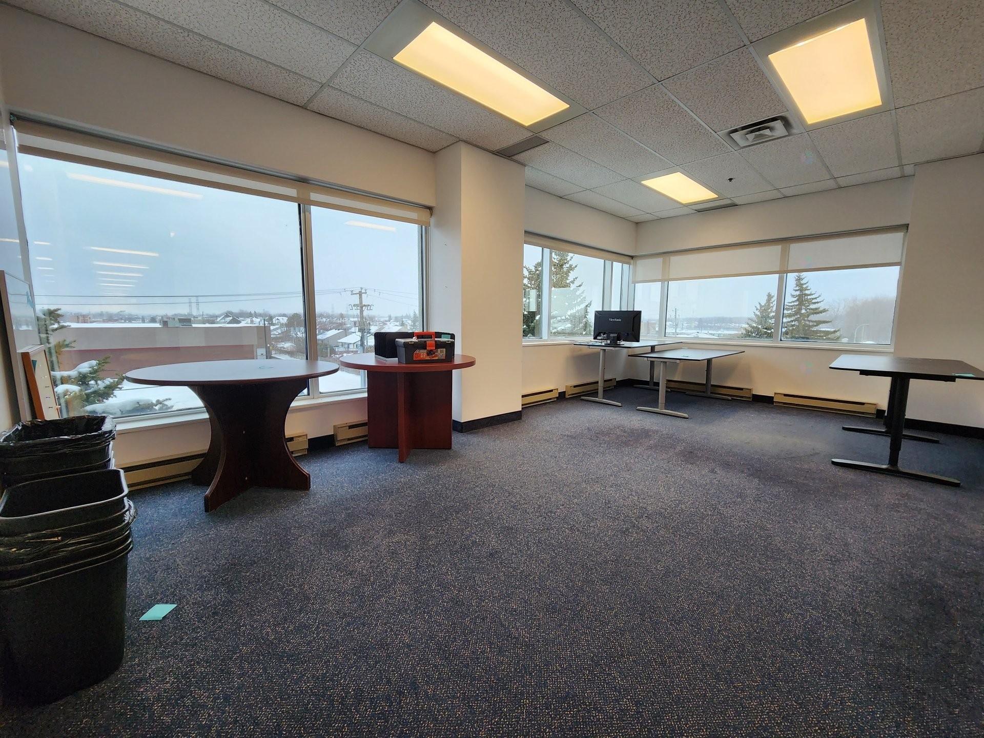 Bureau - 325-4650 Boul. Des Laurentides, Laval (Vimont), QC - Indoor