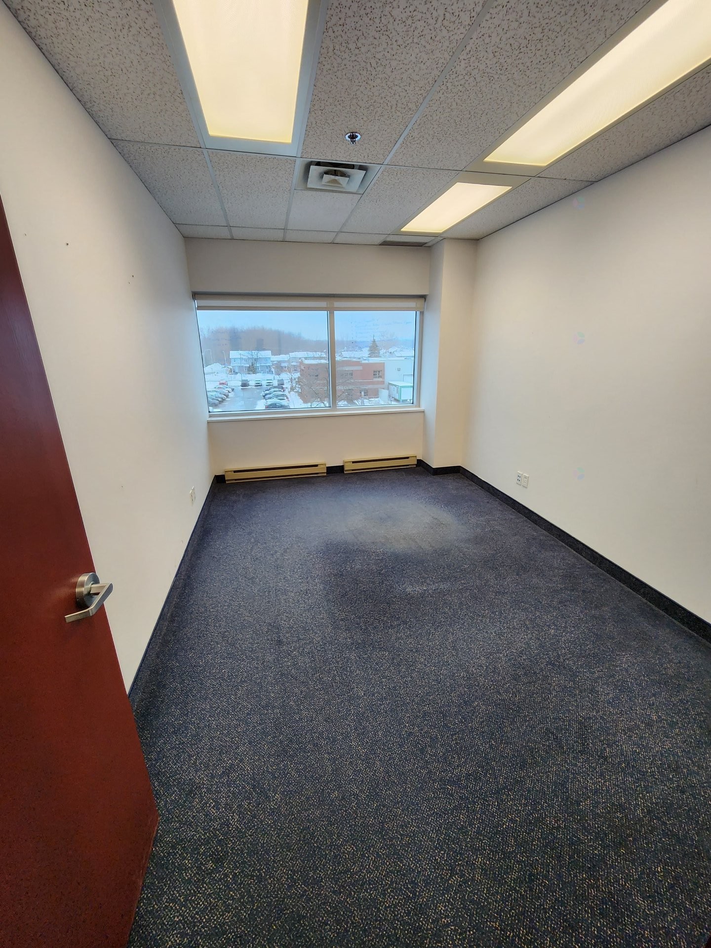 Bureau - 325-4650 Boul. Des Laurentides, Laval (Vimont), QC - Indoor Photo Showing Other Room