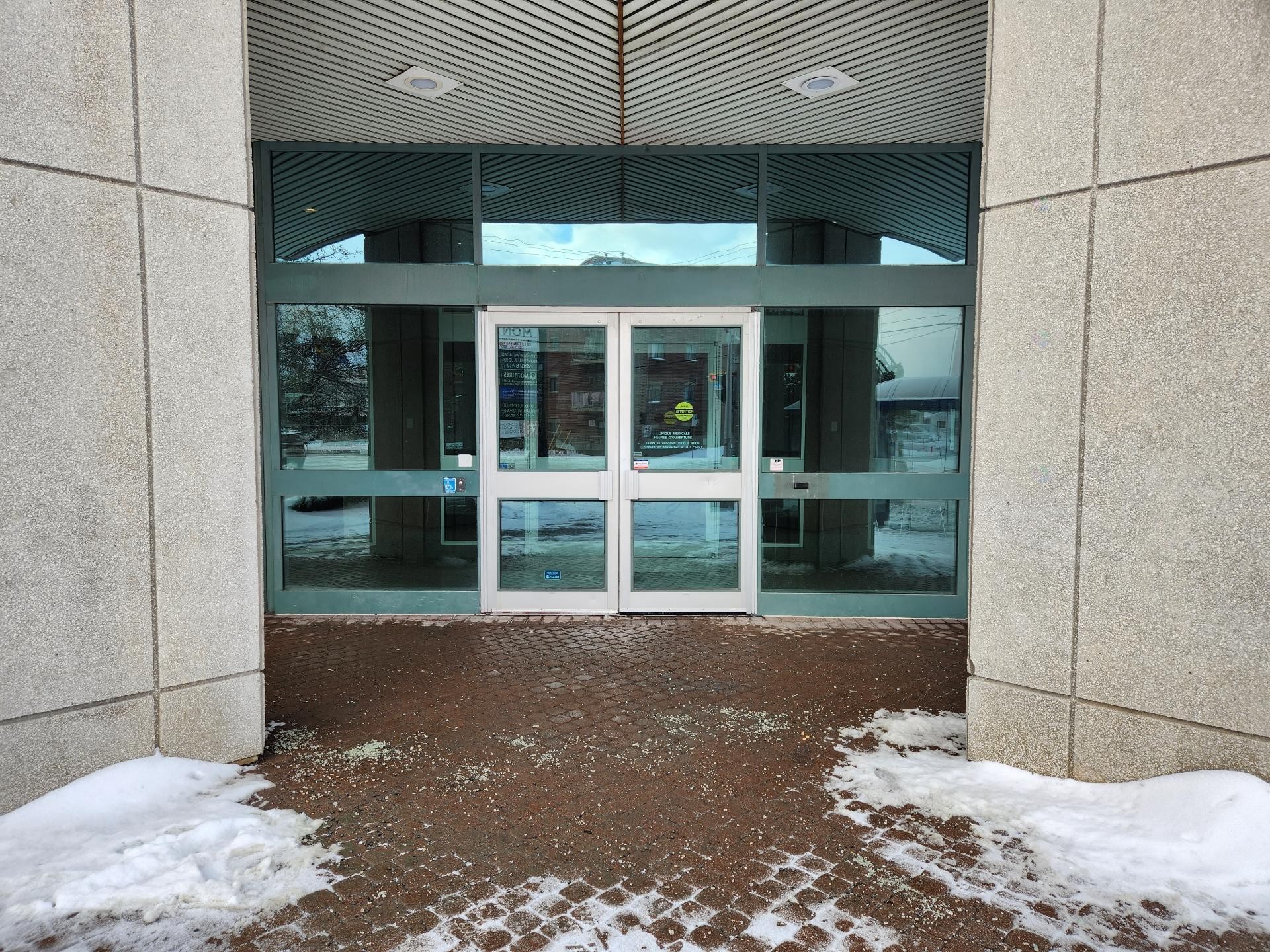 Entrée extérieure - 325-4650 Boul. Des Laurentides, Laval (Vimont), QC - Outdoor With Exterior