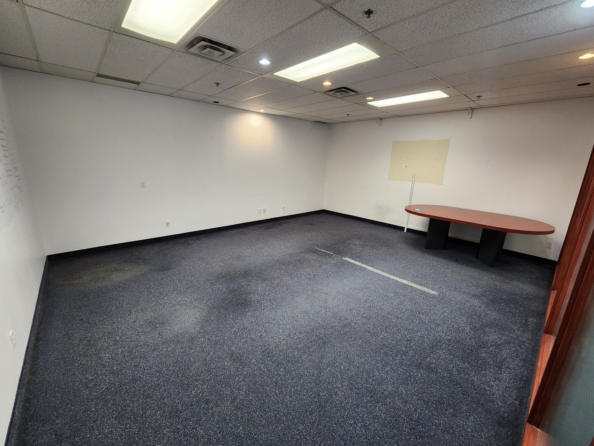 Bureau - 325-4650 Boul. Des Laurentides, Laval (Vimont), QC - Indoor