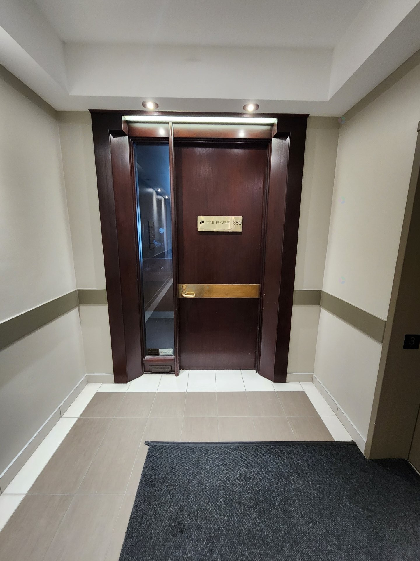 Hall d'entrée/Vestibule - 325-4650 Boul. Des Laurentides, Laval (Vimont), QC - Indoor Photo Showing Other Room