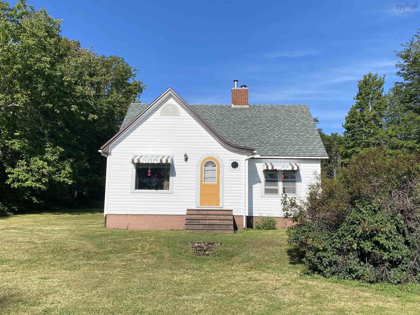 8394 Highway 3, Port Mouton, NS