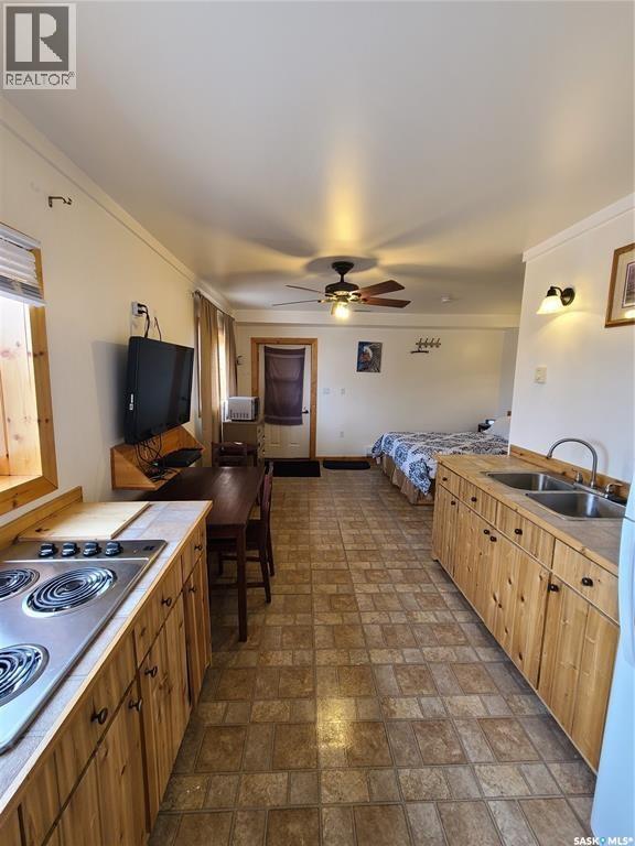 48 Main Street, Manor, SK - Indoor Photo Showing Kitchen With Double Sink