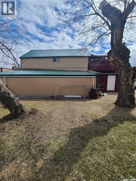 48 Main Street, Manor, SK - Outdoor
