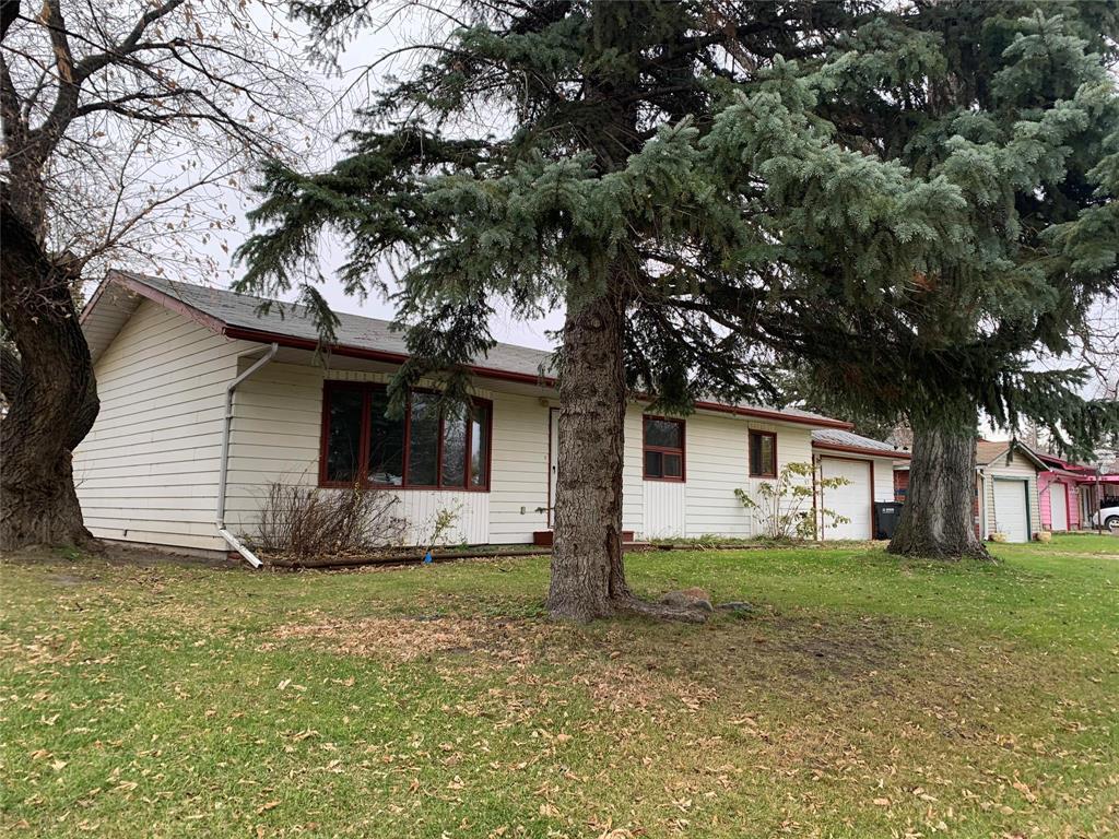 57 Jamaica Street, Gladstone, MB - Outdoor