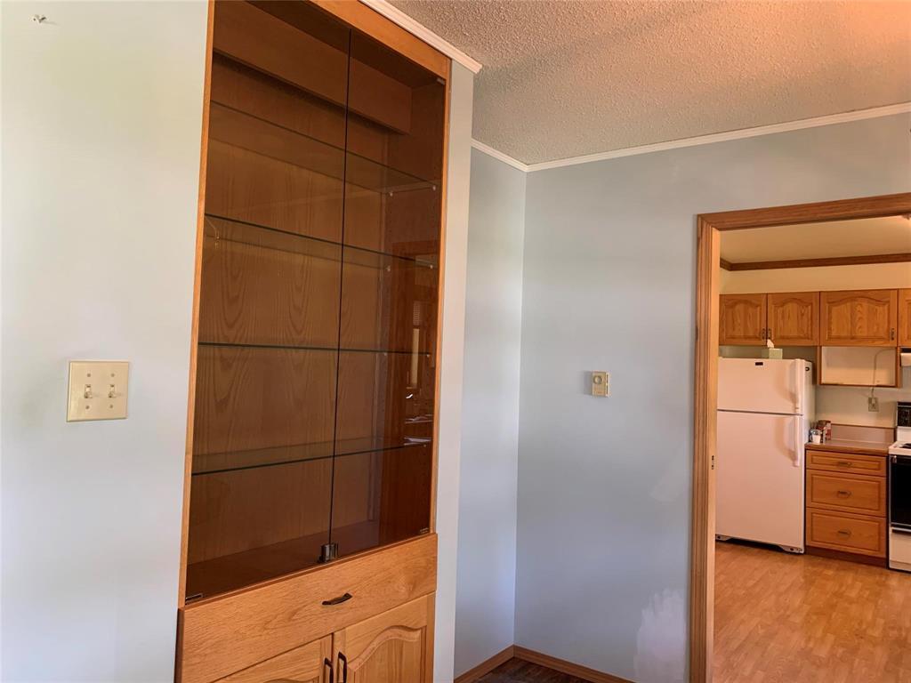 57 Jamaica Street, Gladstone, MB - Indoor Photo Showing Kitchen