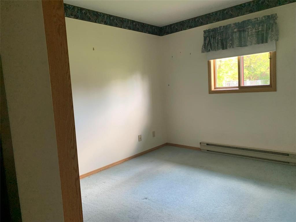 57 Jamaica Street, Gladstone, MB - Indoor Photo Showing Other Room