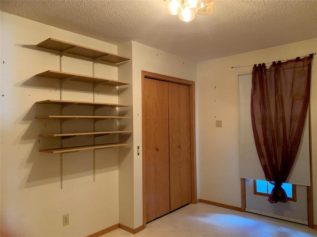 57 Jamaica Street, Gladstone, MB - Indoor Photo Showing Other Room