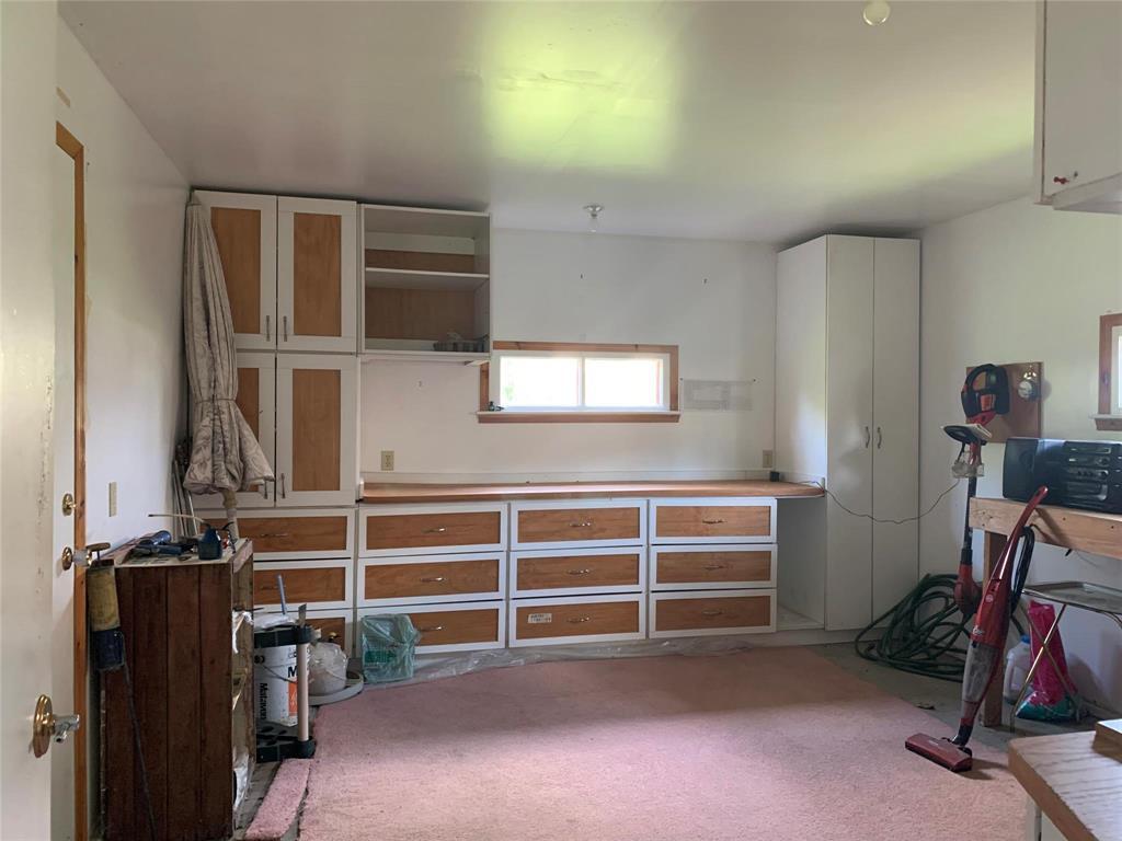 57 Jamaica Street, Gladstone, MB - Indoor Photo Showing Other Room
