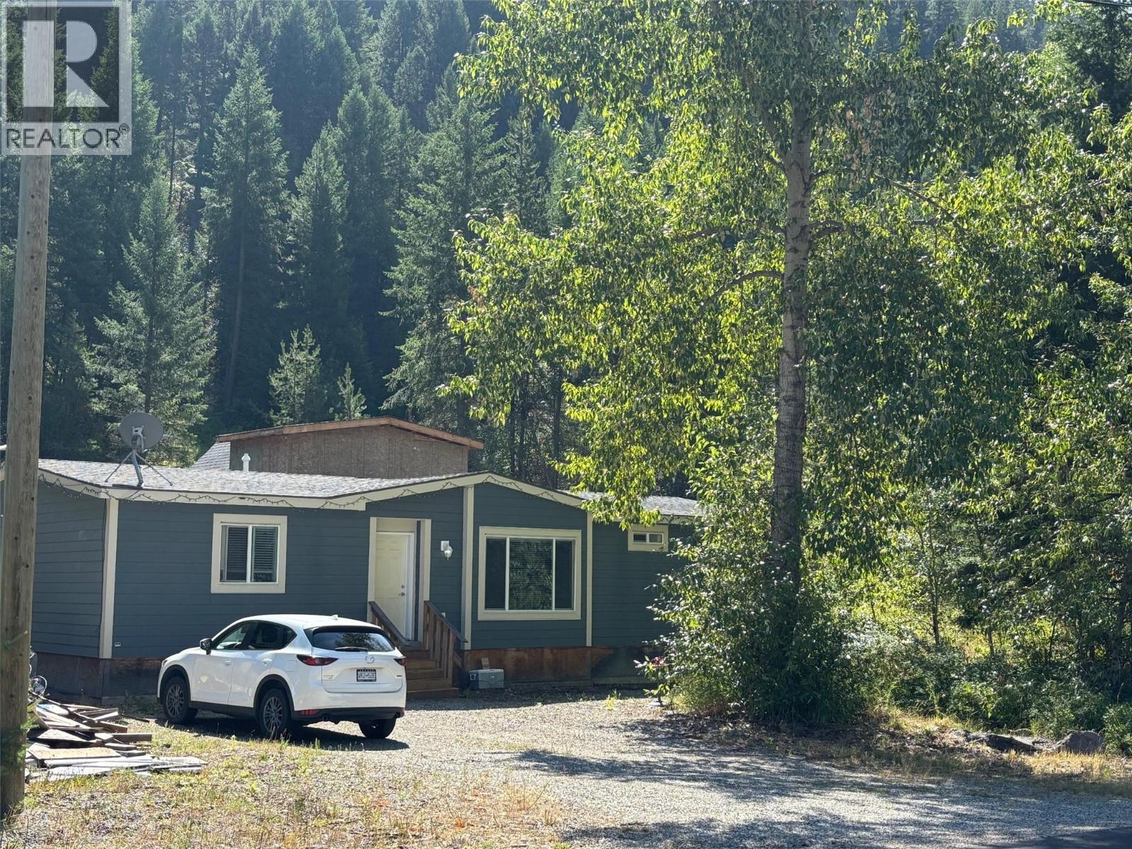 3520 33 Highway, Westbridge, BC