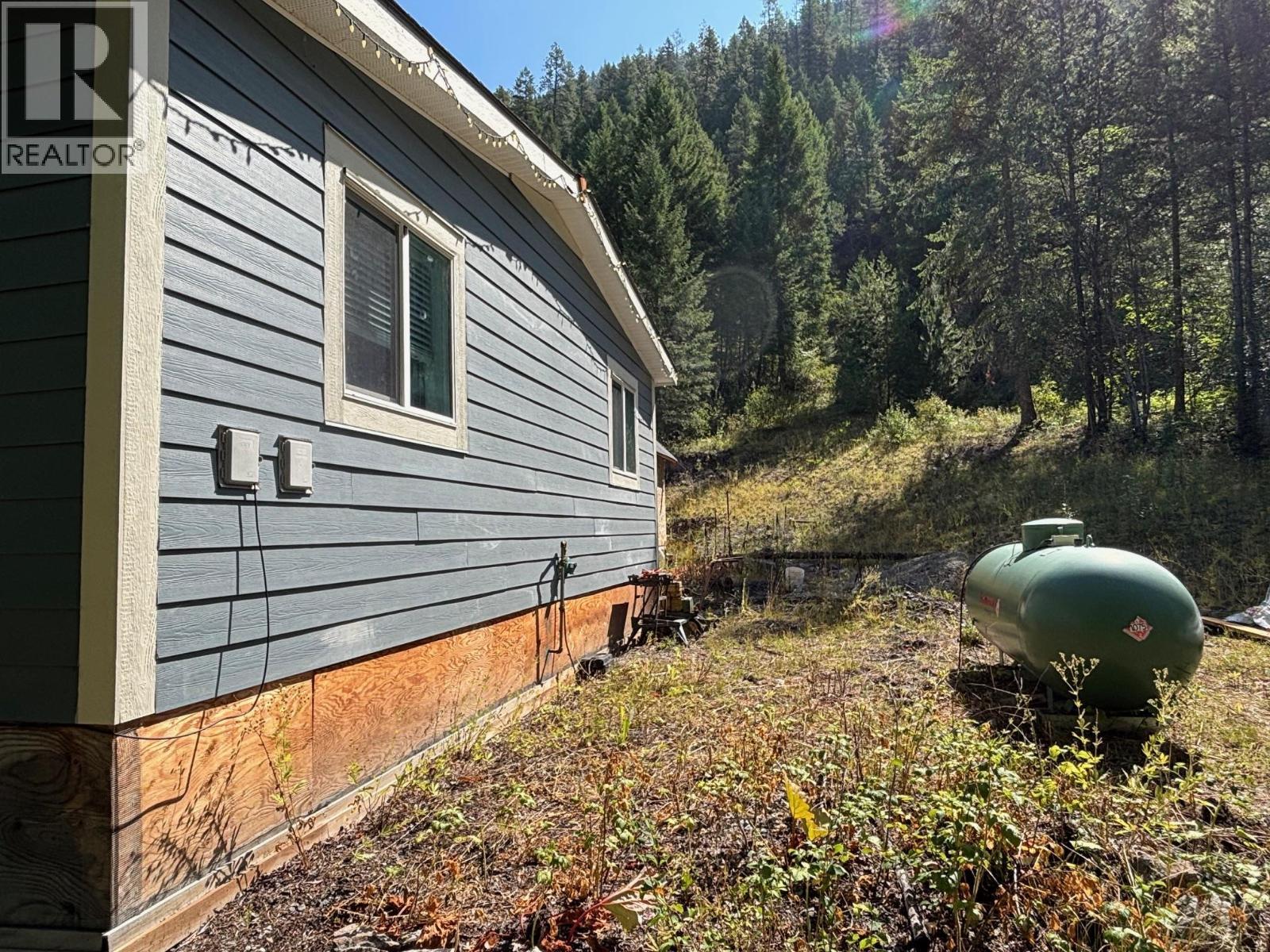 3520 33 Highway, Westbridge, BC