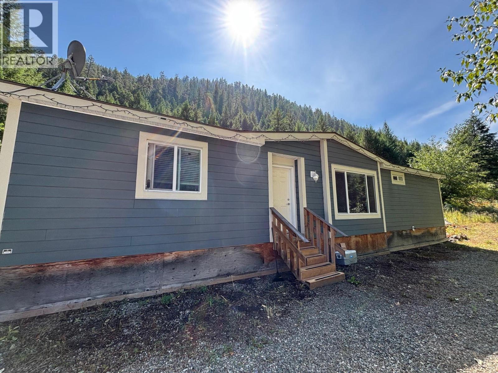 3520 33 Highway, Westbridge, BC