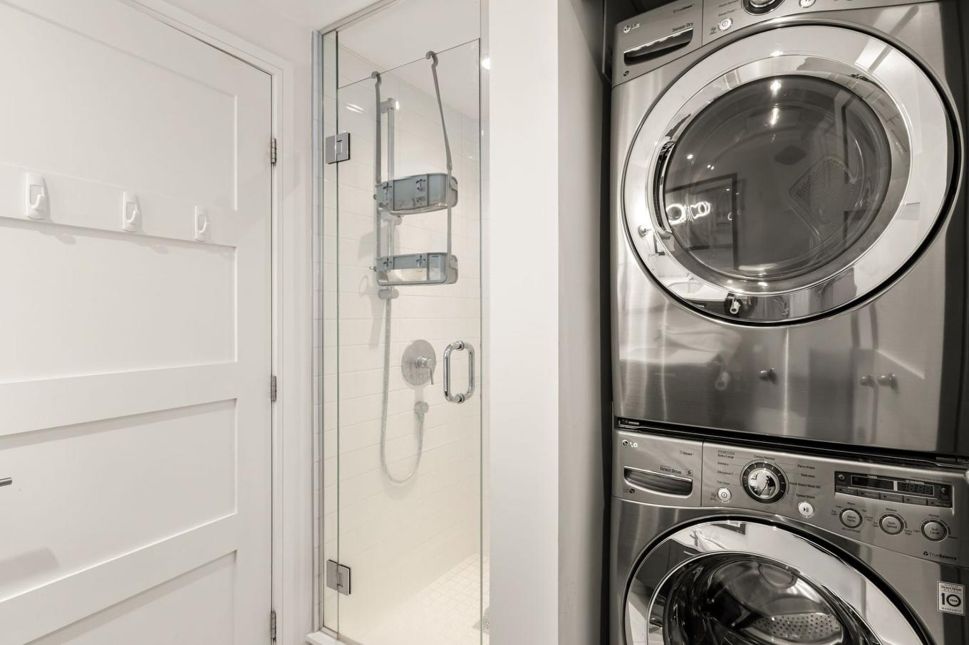 Salle de bains - 303-299 Rue De La Rotonde, Montréal (Verdun/Île-Des-Soeurs), QC - Indoor Photo Showing Laundry Room