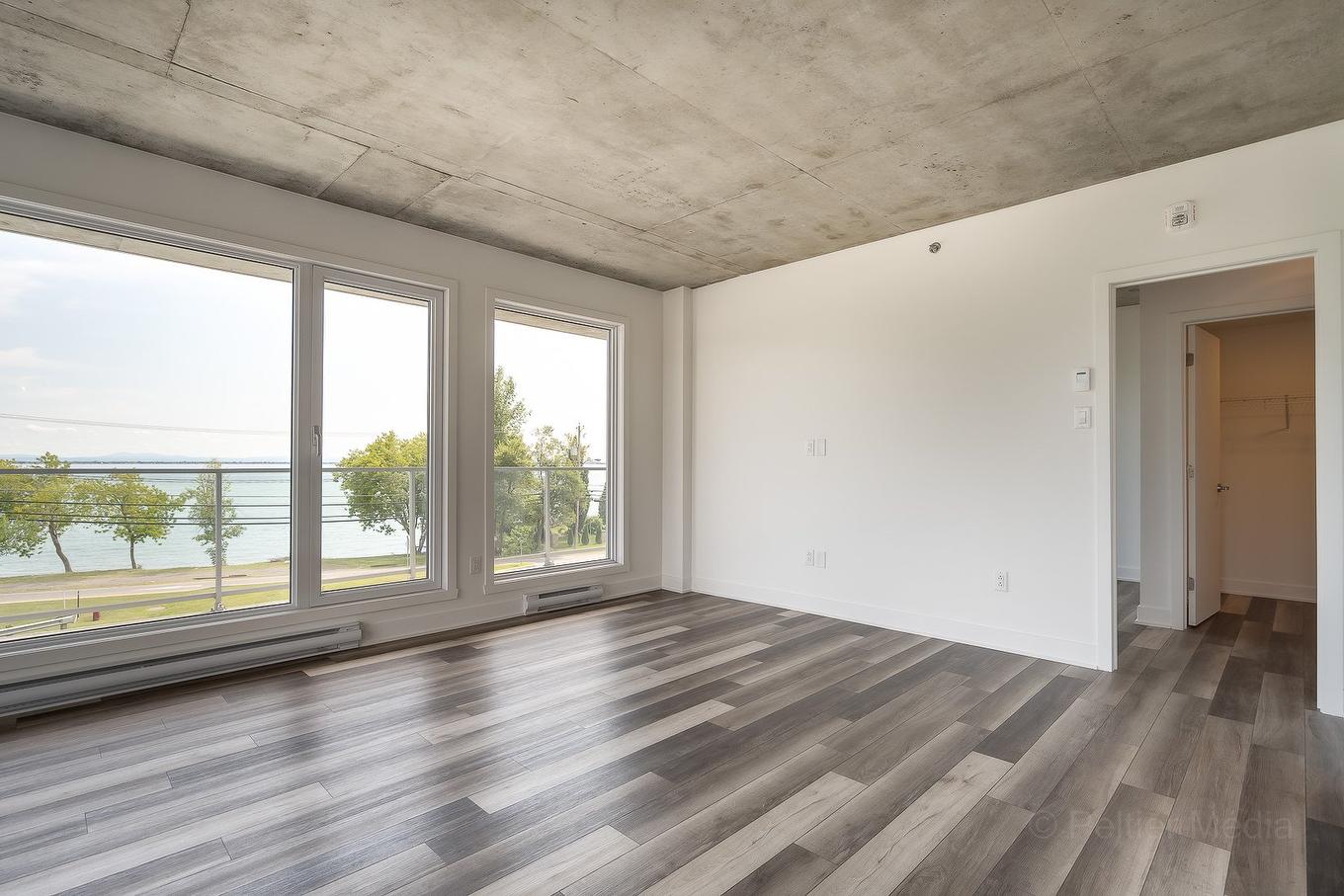 Salon - 316-170 Rue Principale, Saint-Zotique, QC - Indoor Photo Showing Other Room