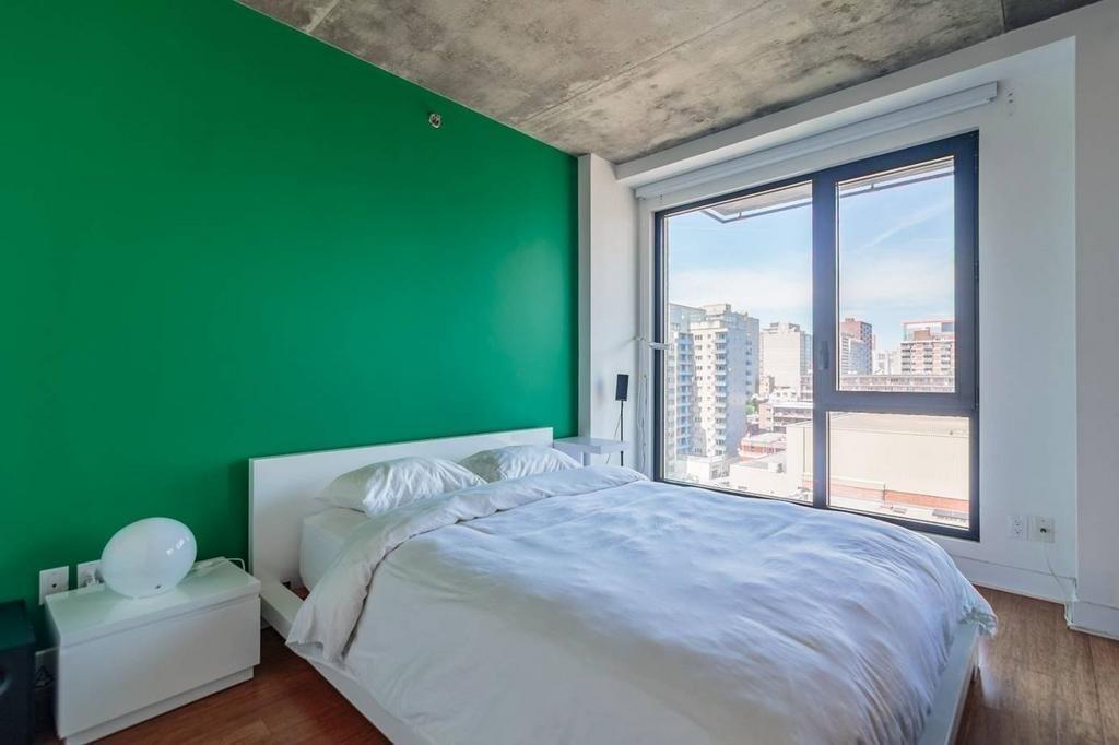 Bedroom - 907-1414 Rue Chomedey, Montréal (Ville-Marie), QC - Indoor Photo Showing Bedroom