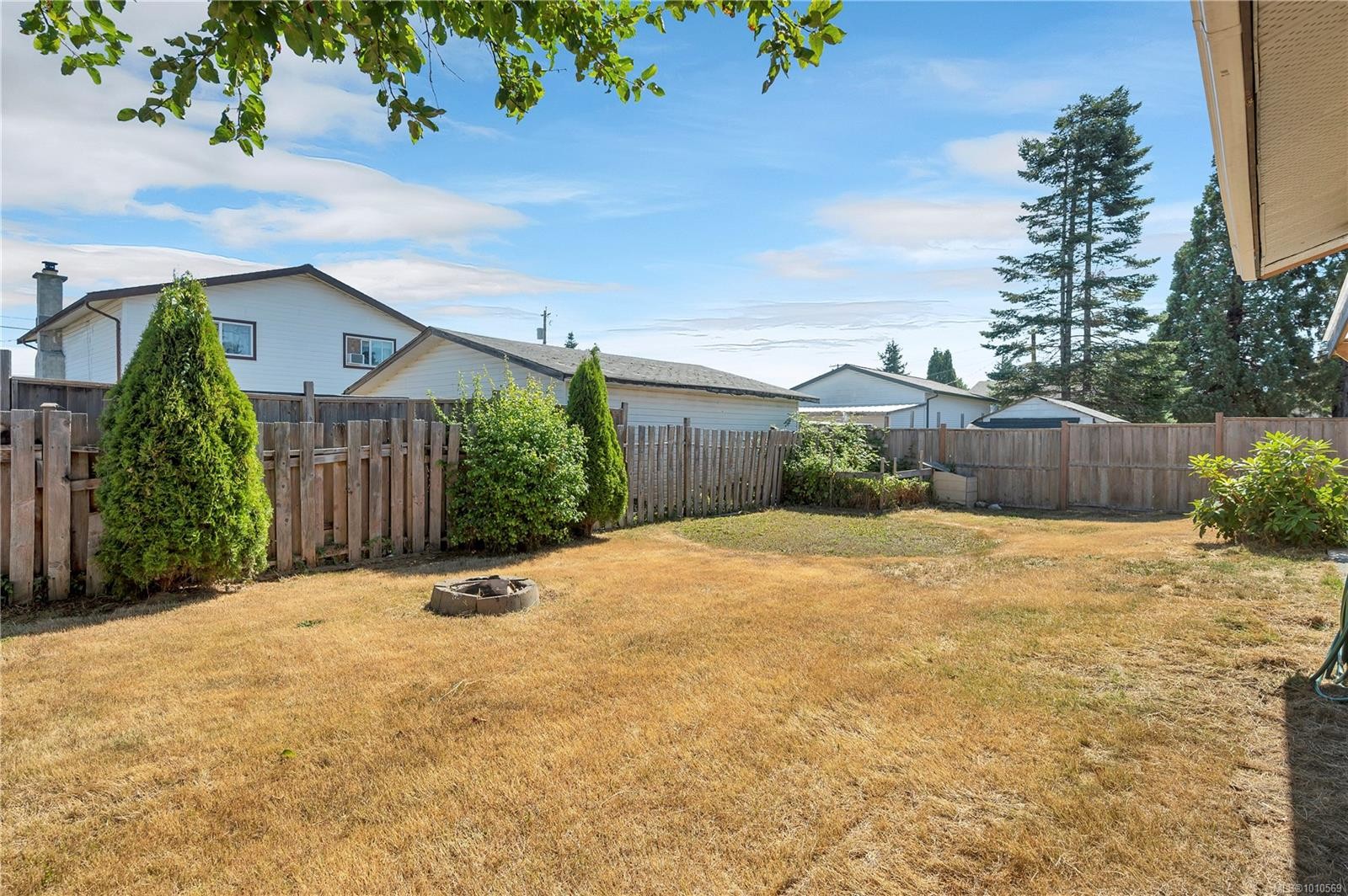 2141 Arnason Rd, Campbell River, BC