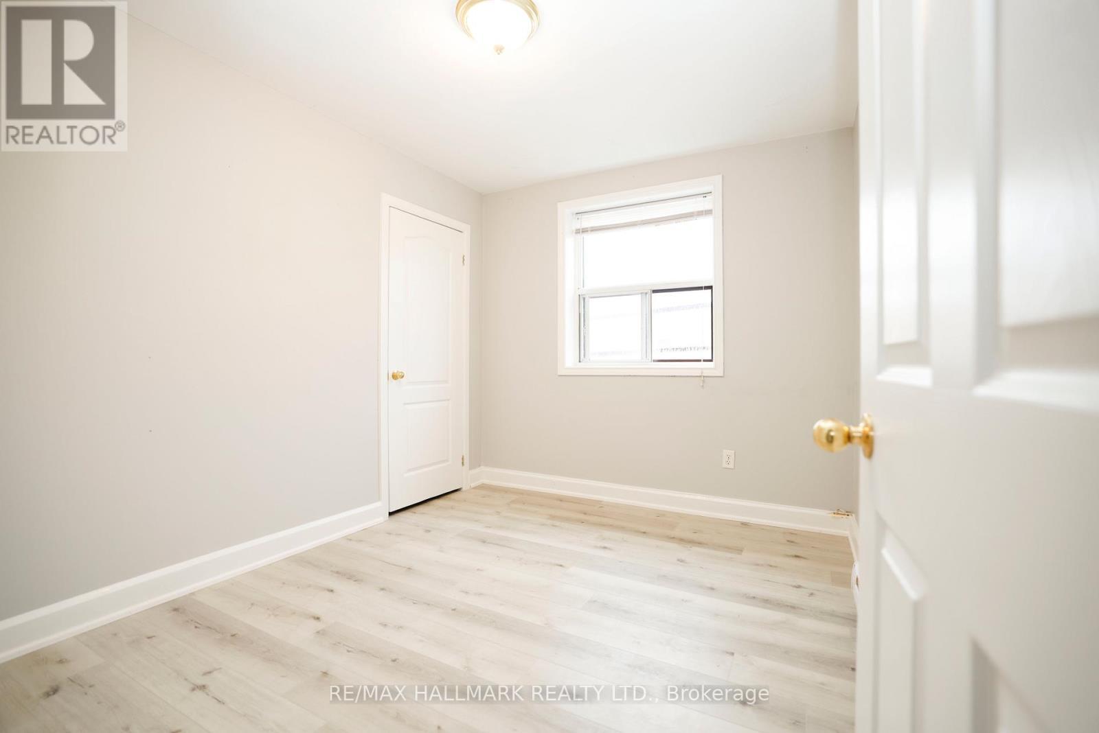 1 - 37 Holland Street, Bradford West Gwillimbury, ON - Indoor Photo Showing Other Room