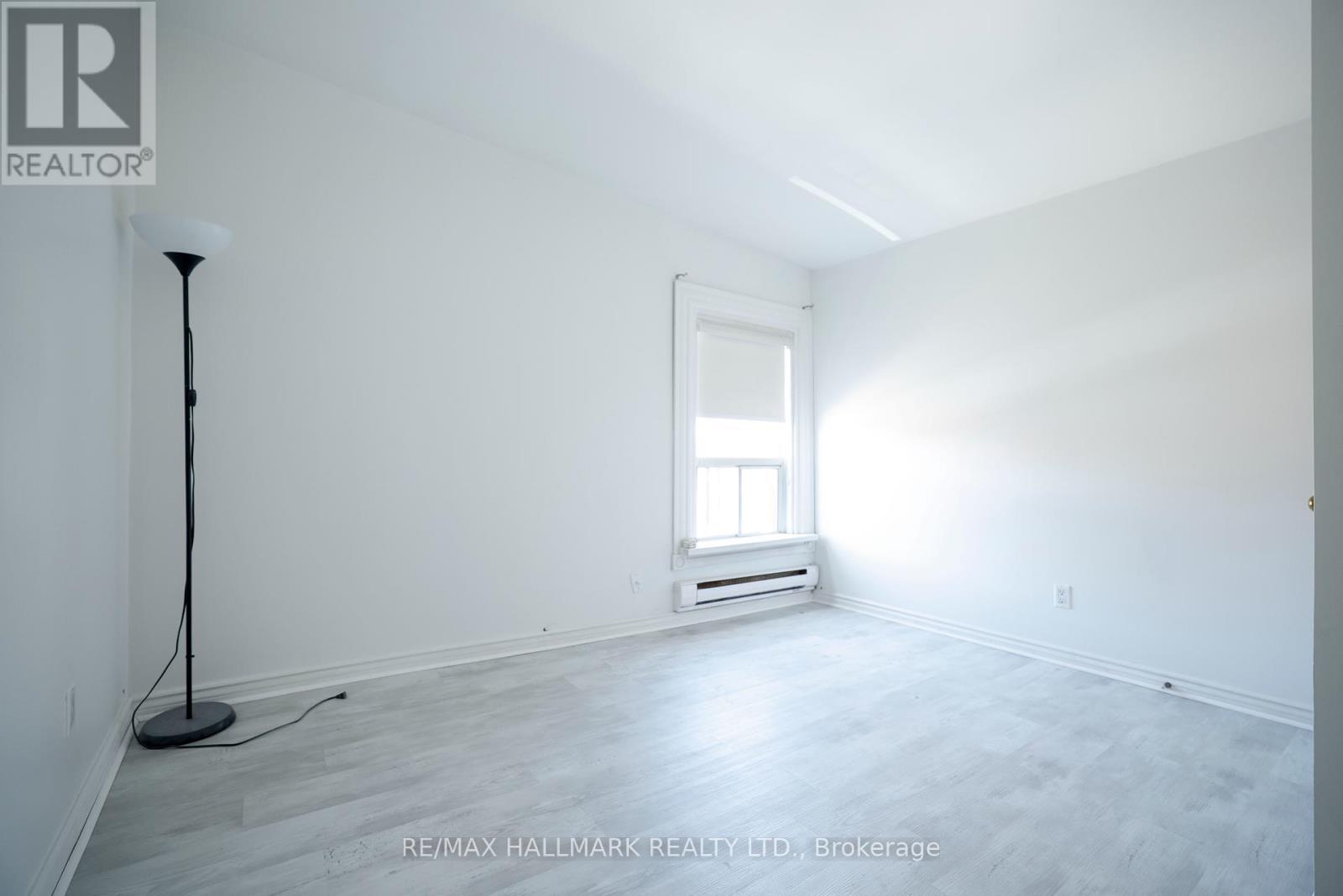 3 - 37 Holland Street W, Bradford West Gwillimbury, ON