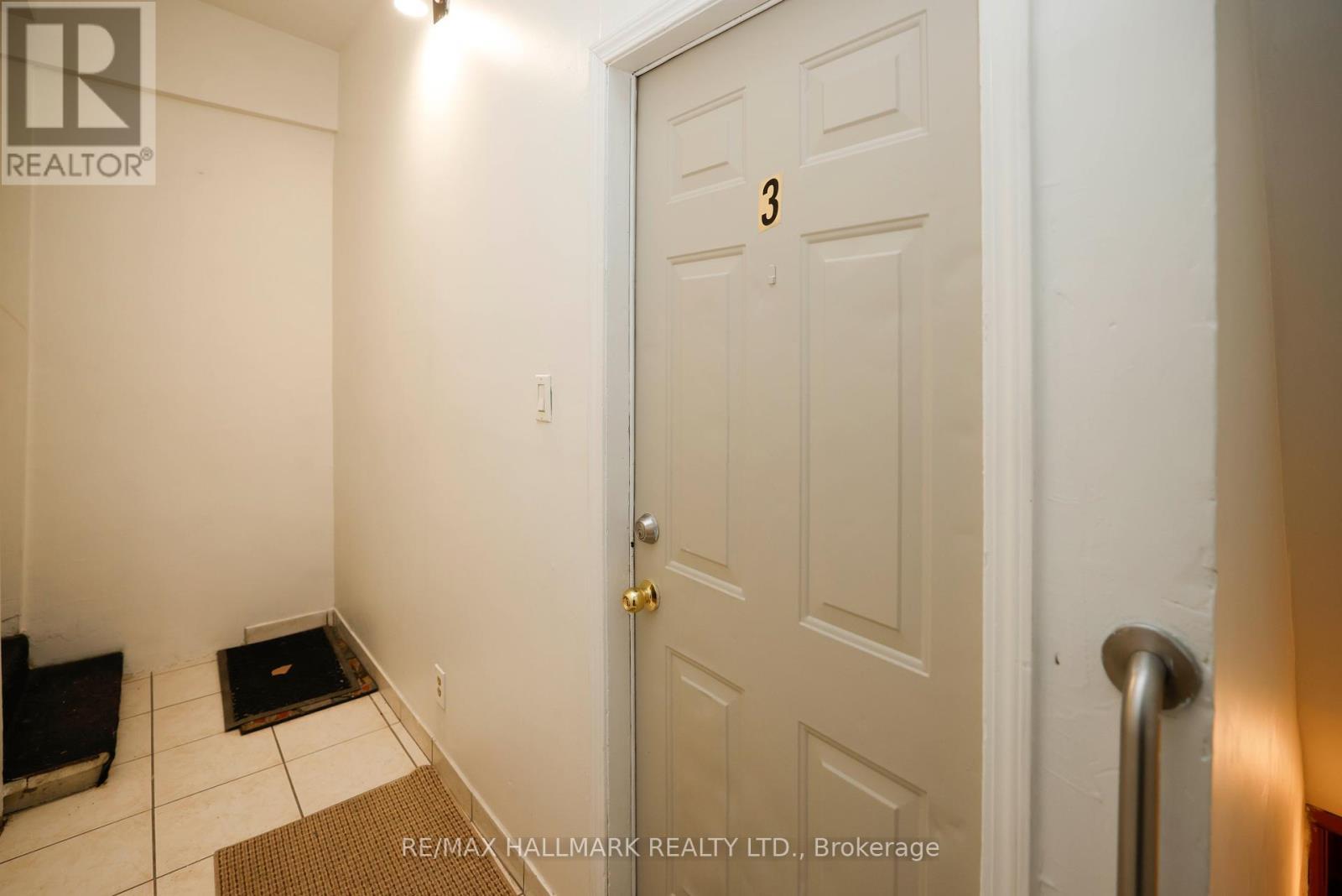 3 - 37 Holland Street W, Bradford West Gwillimbury, ON