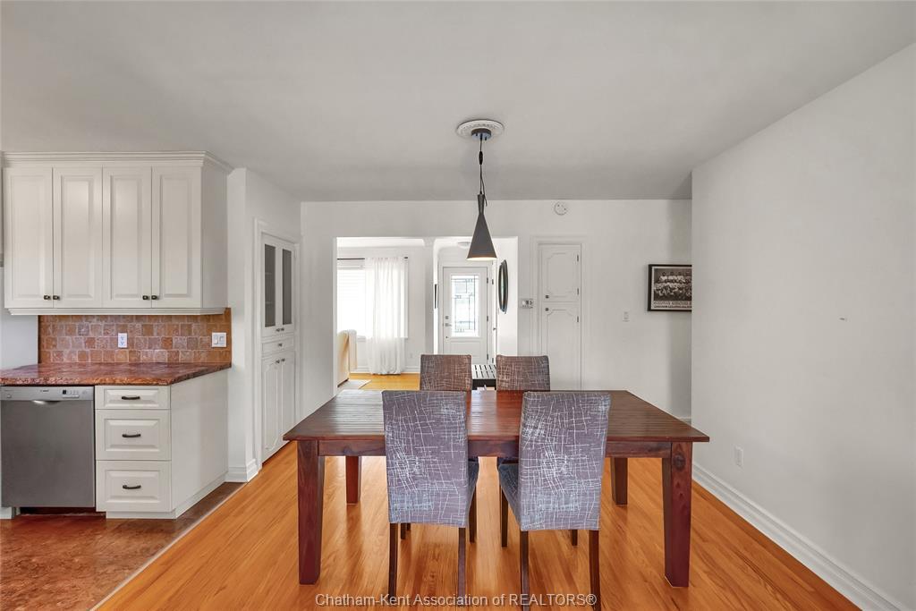 7677 Riverview Line, Chatham, ON