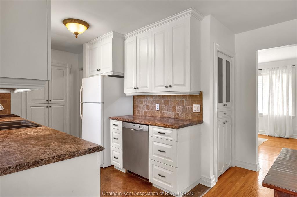 7677 Riverview Line, Chatham, ON