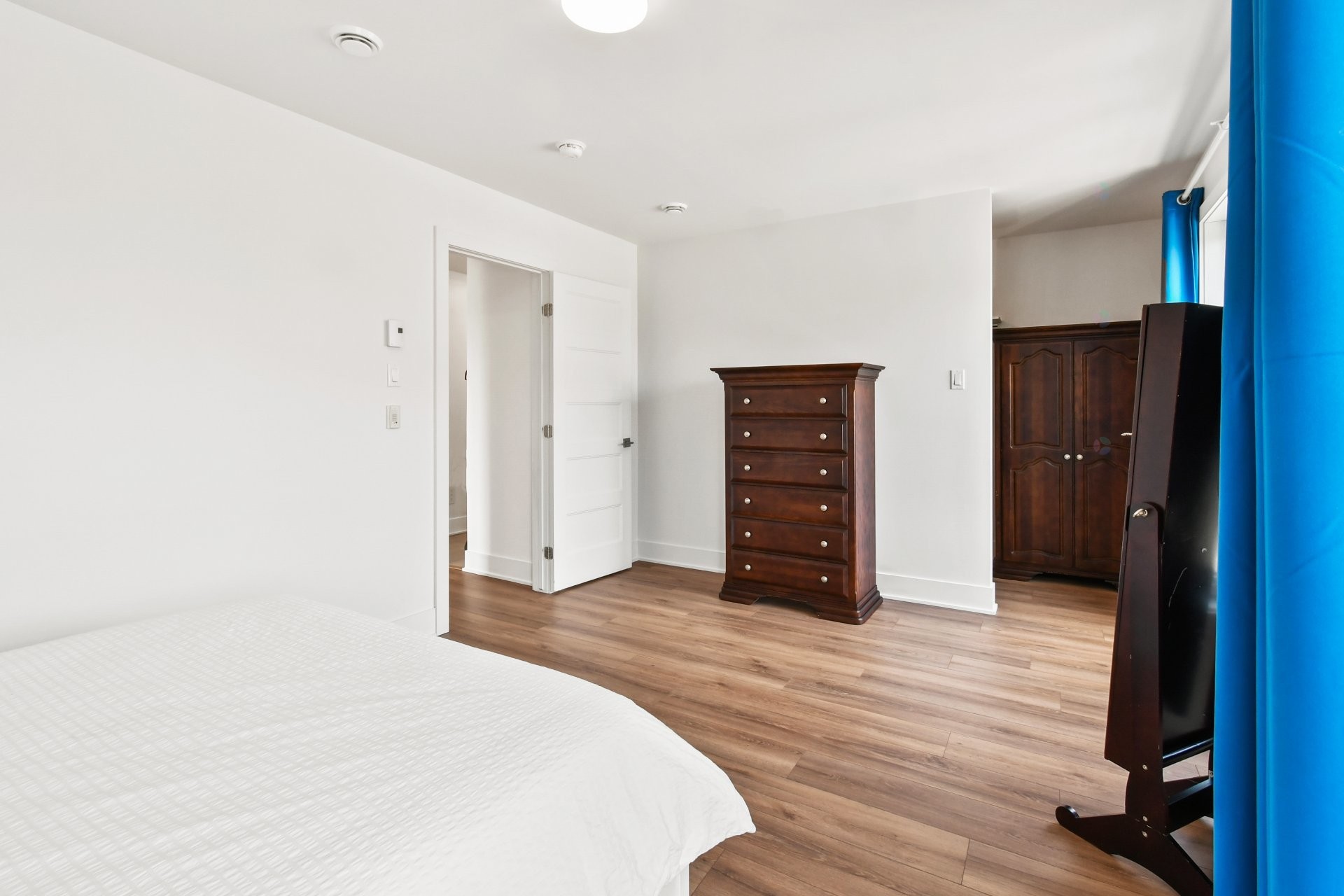 Chambre à coucher principale - 301-60 Rue Chénier, Saint-Philippe, QC - Indoor Photo Showing Bedroom
