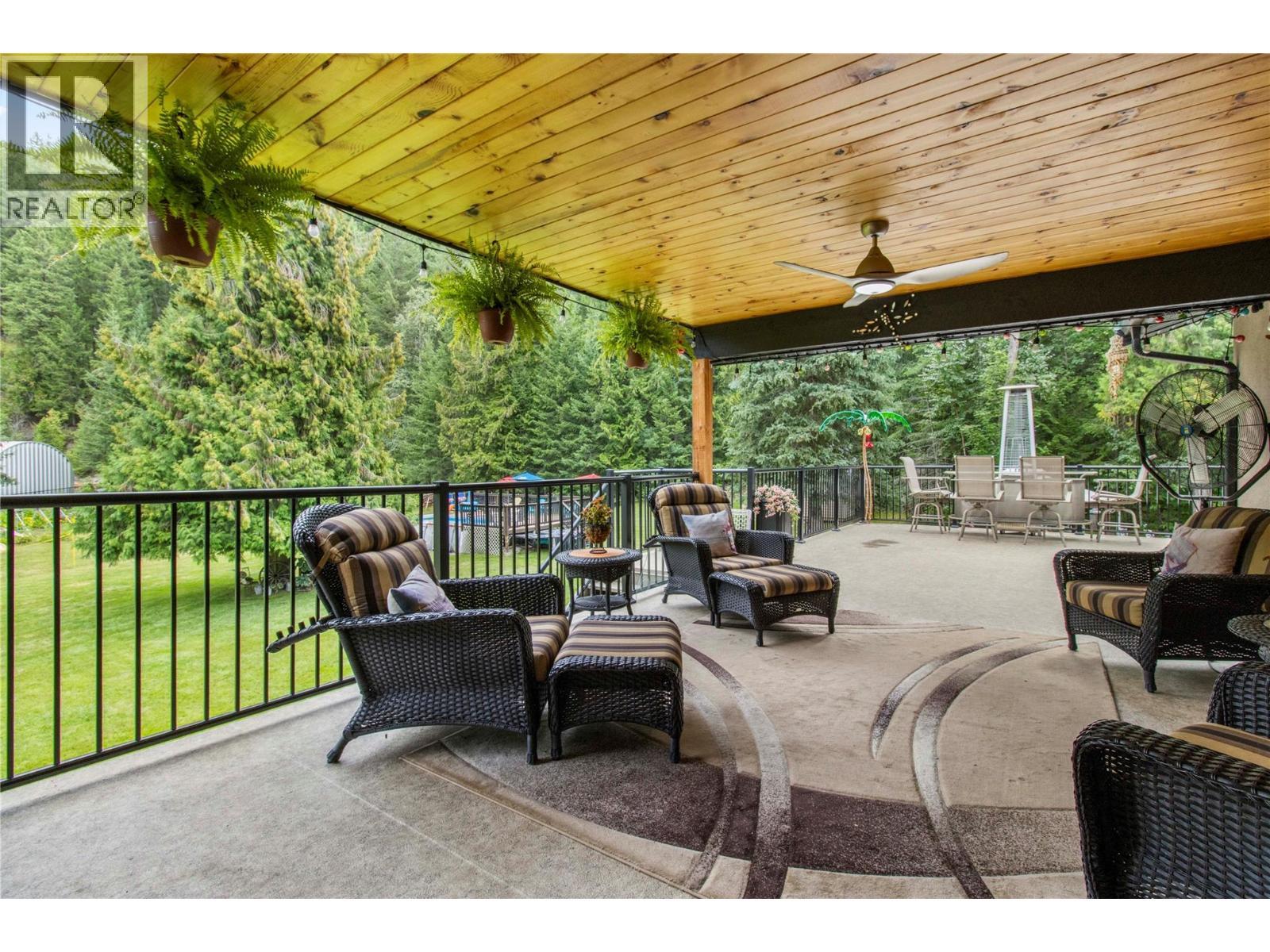 2746 Balmoral Road, Blind Bay, BC - Outdoor With Deck Patio Veranda With Exterior